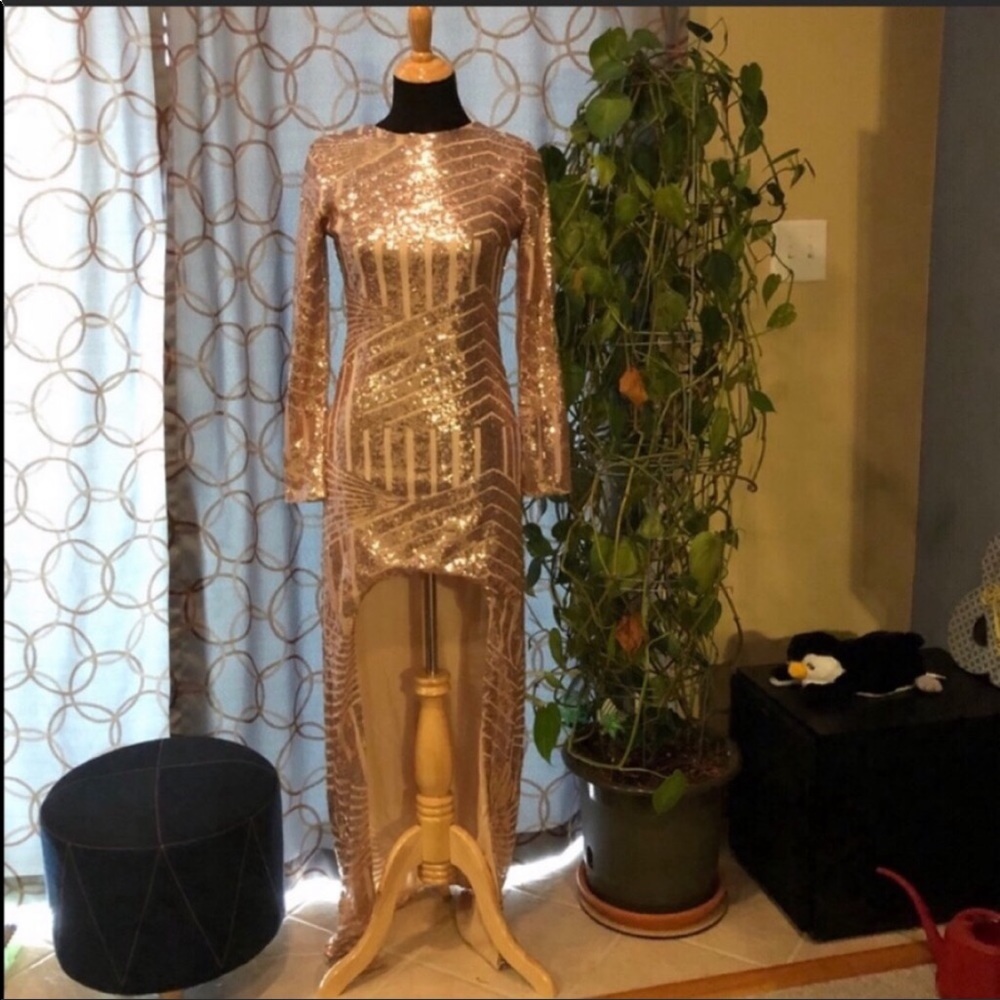 Missord Rose Gold Sequined Hi-Lo Dress Size Junior’s Large NWT